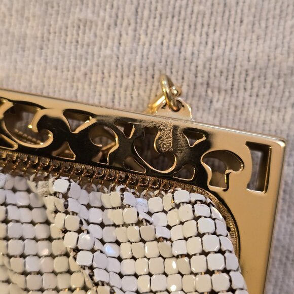 Whiting & Davis Co Mesh White Metal Gold Silver Hand Bag Purse Clutch EUC PRETTY